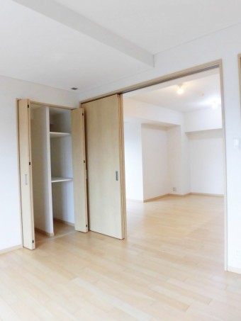 キッチンを中心に回遊できるような使いやすいプランに 新宿区K様邸 キッチンを中心に回遊できるような使いやすいプランに 新宿区K様邸